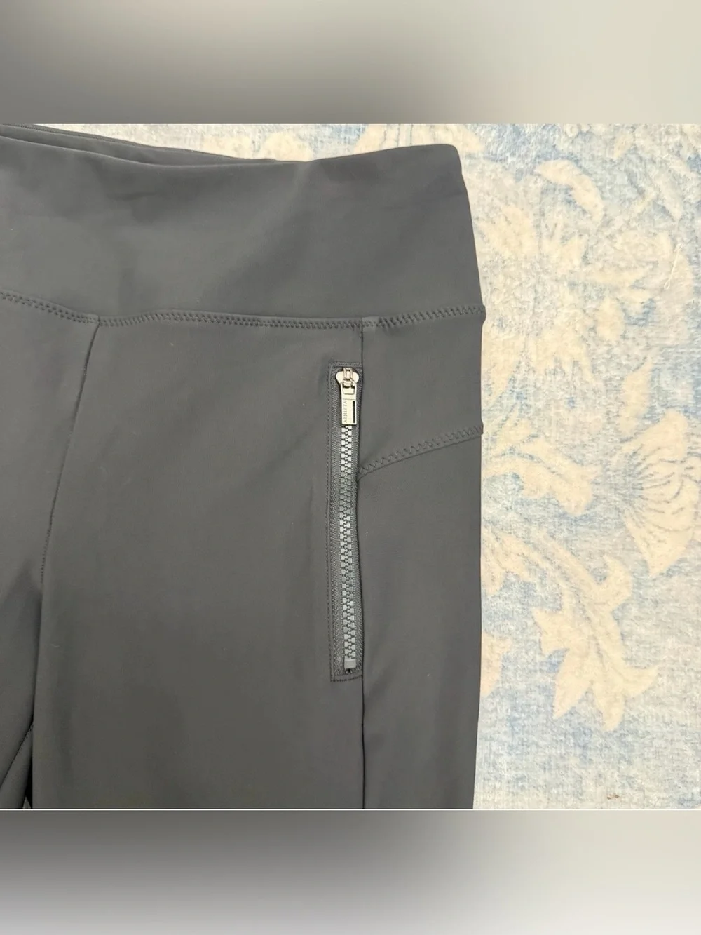 Athleta sleek black